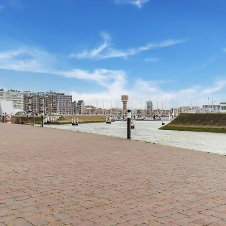 Flat In Blankenberge Near Beach Promenade, Cleaning Included Blankenberge