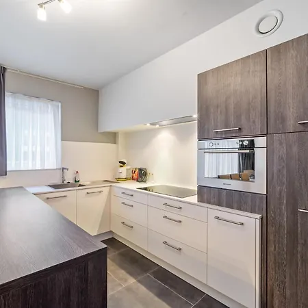 Flat In Blankenberge Near Beach Promenade, Cleaning Included Apartment *