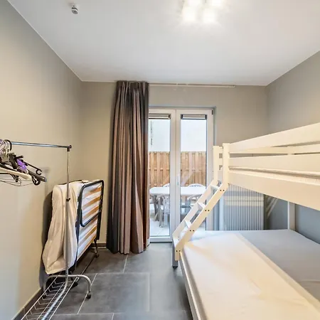 Modern Escape With Garden, Cleaning Included Appartement